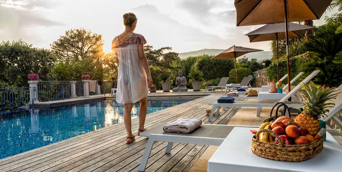 Poolside atmosphere at Terre de Rêve at sunset