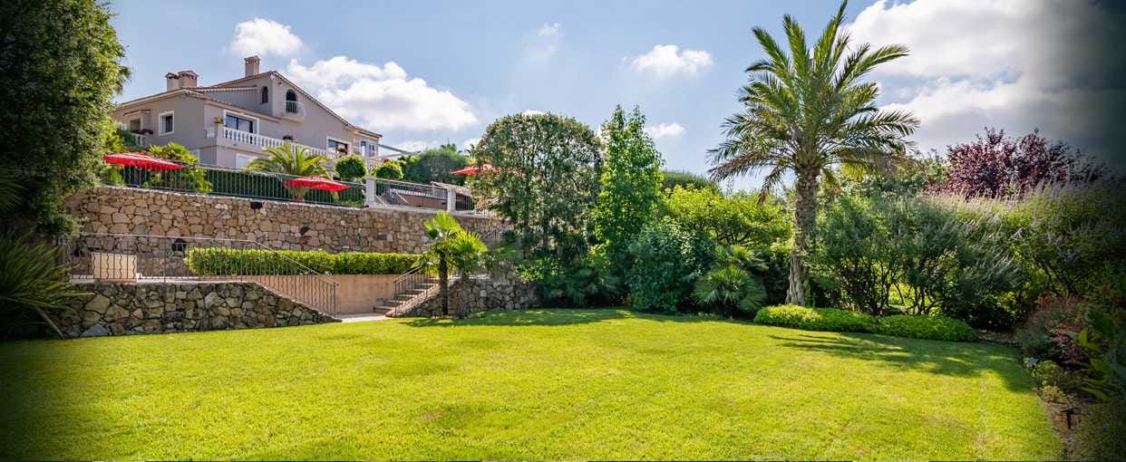 The Terre de Rêve house in Le Rouret — view 3