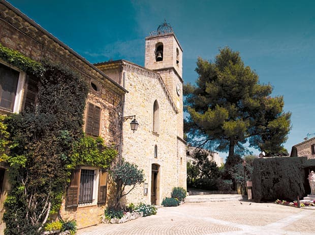 The village of Le Rouret, its square and its church